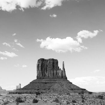 Photography titled "Monument Valley" by Amelie Metzger, Original Artwork, Digital Photography