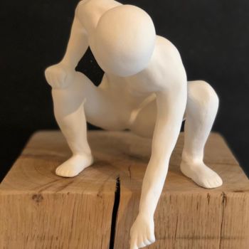 Sculptuur getiteld "L'accusateur" door Amlauga, Origineel Kunstwerk, Hout