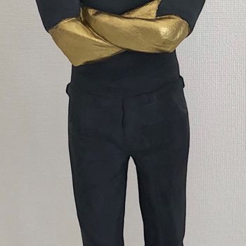 Skulptur mit dem Titel "De l'or au gris 1" von Amlauga, Original-Kunstwerk, Gips