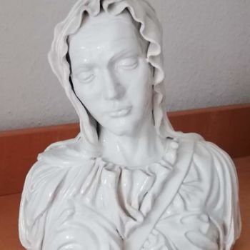 Skulptur mit dem Titel "Büste der Maria" von Andimar, Original-Kunstwerk, Ton