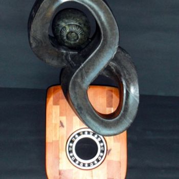 Sculpture intitulée "Möbiusband mit Auge" par Andimar, Œuvre d'art originale