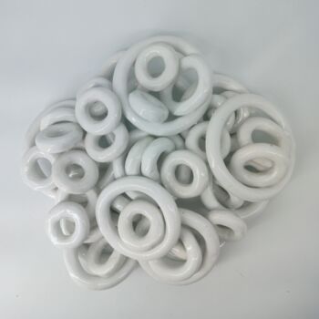 雕塑 标题为“Rings bianco” 由Andrea Viviani, 原创艺术品, 陶瓷