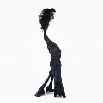 Rzeźba zatytułowany „La danseuse no. 5 (…” autorstwa Andreea Talpeanu, Oryginalna praca, Haft