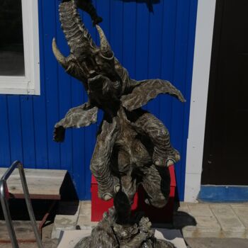 Skulptur mit dem Titel "Счастливый слоник" von Andrei Bodrov, Original-Kunstwerk, Giesserei Auf Andere starre Platte montiert