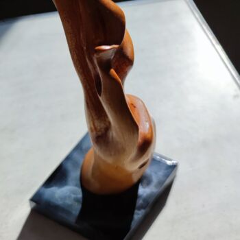 Скульптура под названием "Torch" - Андрей Латышев, Подлинное произведение искусства, Дерево
