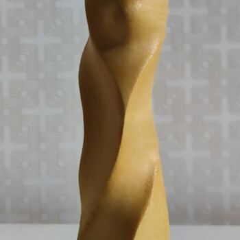 Sculpture intitulée "Modest" par Andrei Latyshev, Œuvre d'art originale, Bois