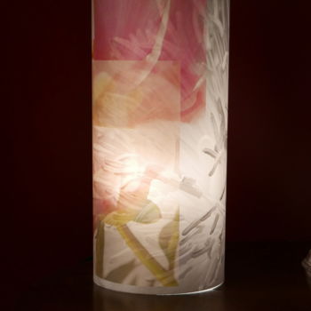 Design titled "Lampe Pivoine d'Hiv…" by Anh Luz, Original Artwork, Luminaire
