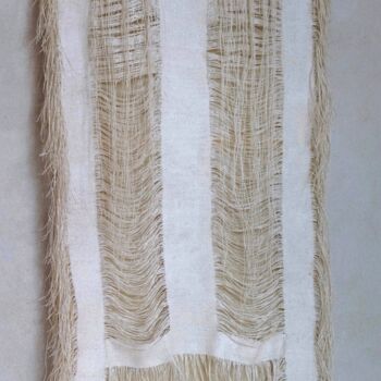 Textile Art titled "Flecos de perla sal…" by Anna Carmona, Original Artwork, Fabric Mounted on Wood Stretcher frame