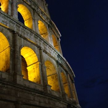 Photographie intitulée "Colosseo II" par Anna Panzera, Œuvre d'art originale