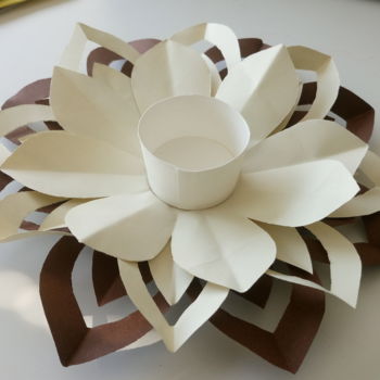 Ремесла под названием "Fleur en papier pou…" - Anne D'Orion, Подлинное произведение искусства