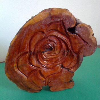 Sculpture titled "Cade à la rose" by Annie Décarpes (kirova), Original Artwork, Wood