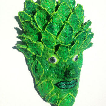 Skulptur mit dem Titel "Green Man Mask/Art…" von Anthony Saldivar, Original-Kunstwerk, Acryl