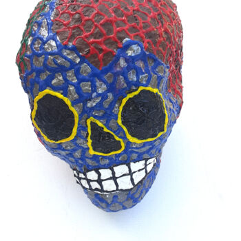 Scultura intitolato "Skull Multi Color H…" da Anthony Saldivar, Opera d'arte originale, Acrilico