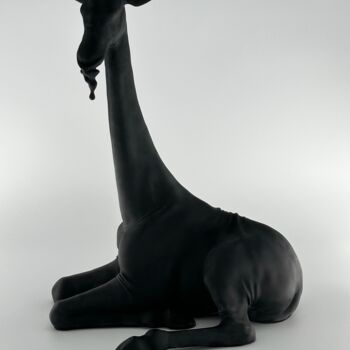 Скульптура под названием "Graf" - Anton Tische, Подлинное произведение искусства, Пластмасса