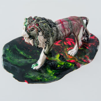 Sculpture titled "Dark Lion" by Antoni Dragan, Original Artwork, Resin