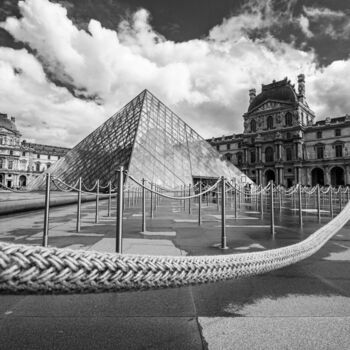 Photographie intitulée "Pyramide All" par Antonin Borie, Œuvre d'art originale, Photographie numérique
