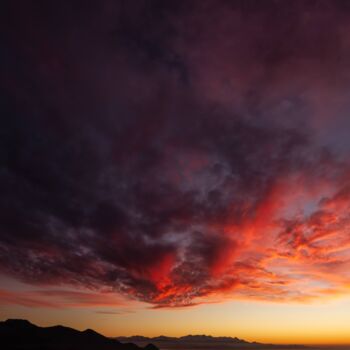 Fotografia intitolato "Corsican’s Red Sky" da Antonin Borie, Opera d'arte originale, Fotografia digitale