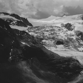 Fotografia intitolato "Glacier de Moiry B&W" da Antonin Borie, Opera d'arte originale, Fotografia digitale