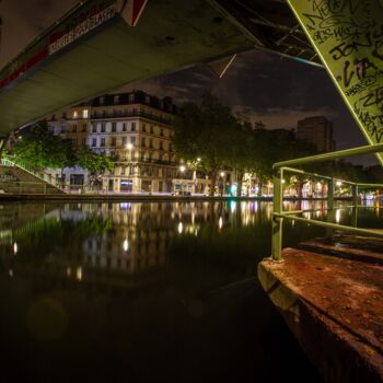Photographie intitulée "A night in Paris" par Antonin Borie, Œuvre d'art originale, Photographie numérique