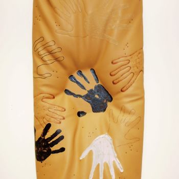 Escultura titulada "Mani sulla pelle" por Antonio Fumagalli, Obra de arte original, Otro