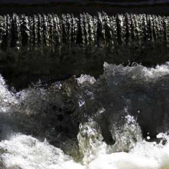 Photographie intitulée "chute ruisseau" par Aquartistiq, Œuvre d'art originale, Photographie numérique