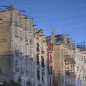 Fotografia intitulada "reflets de   bayonne" por Aquartistiq, Obras de arte originais, Fotografia digital