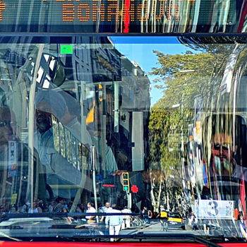 Photographie intitulée "bus." par Aquartistiq, Œuvre d'art originale, Photographie numérique