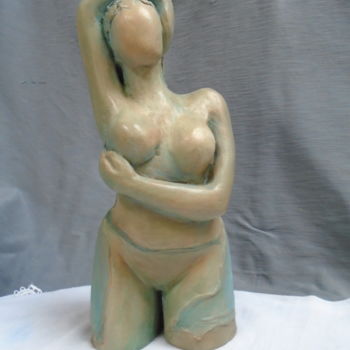 Sculpture titled "Femme buste dite ca…" by Marie Ruiz, Original Artwork, Terra cotta
