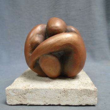 Скульптура под названием "Femme boule stylisé…" - Marie Ruiz, Подлинное произведение искусства, Керамика
