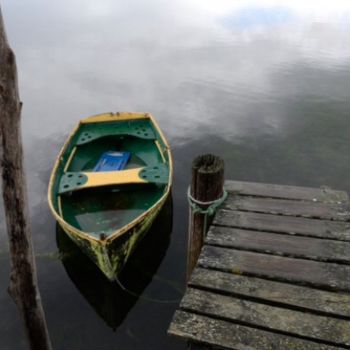Photographie intitulée "La barque au ponton…" par Lorien F., Œuvre d'art originale, Photographie numérique