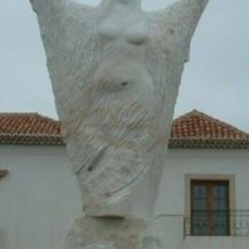Скульптура под названием "ascenção (Alpha /Om…" - Arlindo Arez, Подлинное произведение искусства, Пластмасса