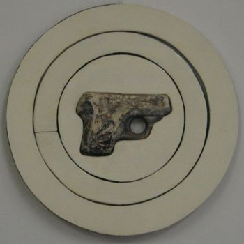 "Cible avec pistolet" başlıklı Heykel Marina Argentini tarafından, Orijinal sanat, Ahşap