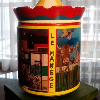 Sculpture titled "Le manège des arts" by Marina Argentini, Original Artwork, Collages