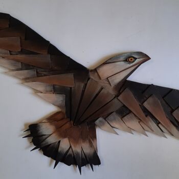Collagen mit dem Titel "Aigle en bois" von Marina Argentini, Original-Kunstwerk, Collagen Auf Holzplatte montiert