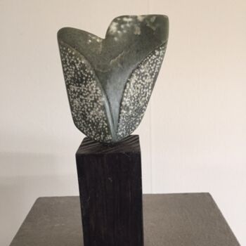 Sculpture titled "Tulip" by Arjan De Ruiter, Original Artwork, Stone