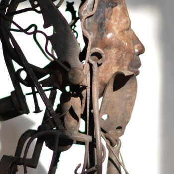 Sculpture titled "Africs" by Arjen Van Der Straten (Ruedart), Original Artwork, Metals