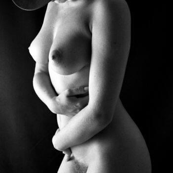 Φωτογραφία με τίτλο "woman in a hat" από Arkadiusz Gepchard, Αυθεντικά έργα τέχνης, Μη χειραγωγημένη φωτογραφία
