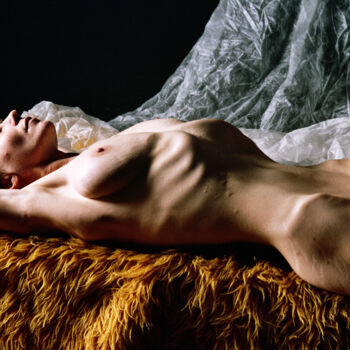 Fotografie mit dem Titel "woman 06" von Arkadiusz Gepchard, Original-Kunstwerk, Nicht bearbeitete Fotografie