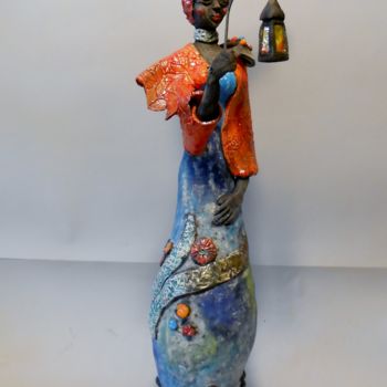 Escultura intitulada "La petite porteuse…" por Armelle Colombier, Obras de arte originais, Cerâmica