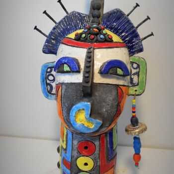 Skulptur mit dem Titel "tête totem bleue" von Armelle Colombier, Original-Kunstwerk, Keramik