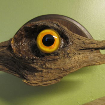 Sculpture intitulée "L'oeil de la foret" par Satorra, Œuvre d'art originale, Bois