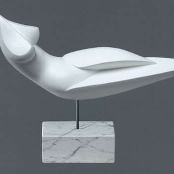 Skulptur mit dem Titel "Schwebender Torso" von Jana Linn, Original-Kunstwerk, Polymer Ton
