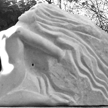 Sculpture titled "Trient" by Ludovic Cussigh, Original Artwork, Stone