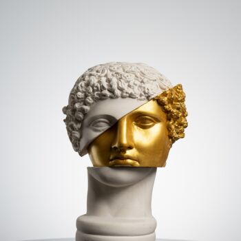 Scultura intitolato "Golden Boy Hermes H…" da Dervis Yusuf Akdemir, Opera d'arte originale, Gesso