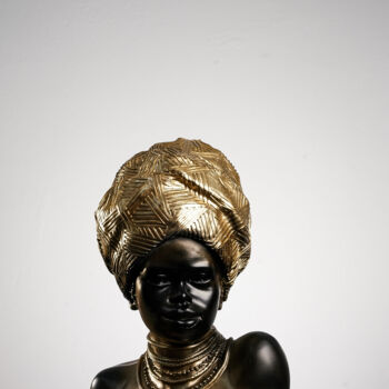 雕塑 标题为“True African Beauty…” 由Dervis Yusuf Akdemir, 原创艺术品, 树脂