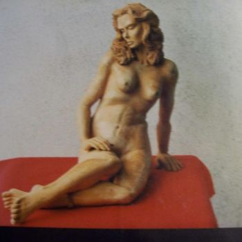 Sculpture titled "Donna seduta" by Angelo Pisciotta, Original Artwork, Terra cotta