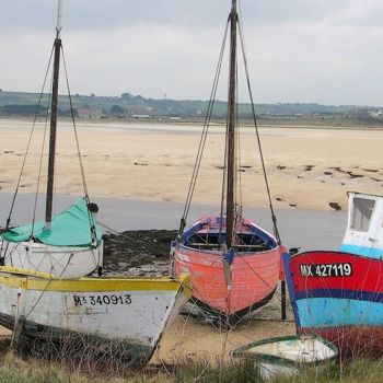 Fotografie getiteld "Bateaux colorés à P…" door Michel Stephan, Origineel Kunstwerk, Anders