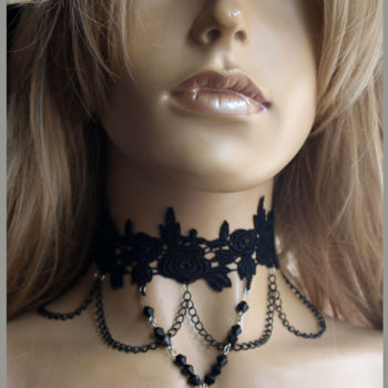 제목이 "Collier ras du cou…"인 미술품 Ar'Tistic로, 원작