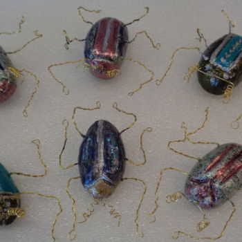 Sculpture intitulée "scarabees.jpg" par Pascale Secondi Biscioni, Œuvre d'art originale, Argile