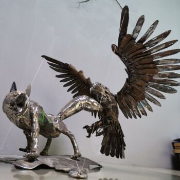 Sculpture titled "Орел и волк" by Artmaster Gurban, Original Artwork, Metals